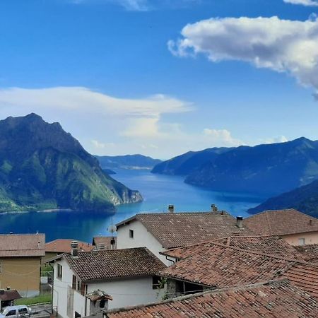 Brezza Di Lago Costa Volpino Eksteriør bilde