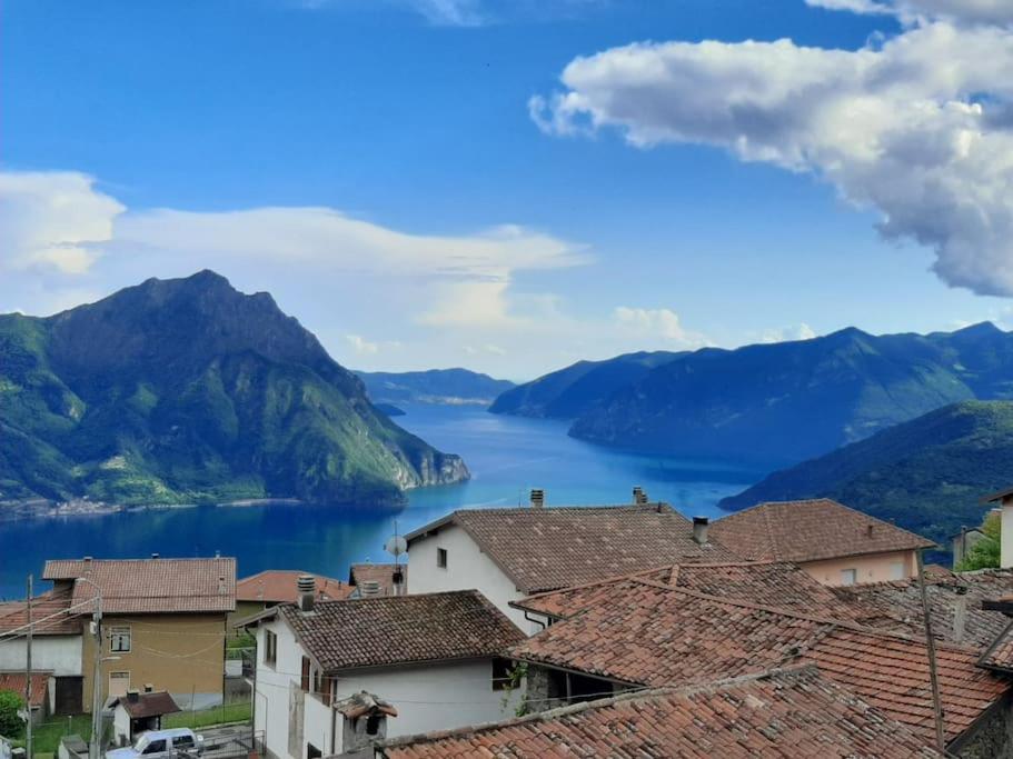 Brezza Di Lago Costa Volpino Eksteriør bilde